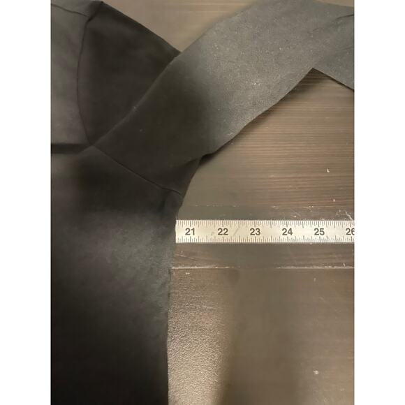 Tan Lines by Sivan Ayla Womens Sweater Size Medium Black Crop Minimalist Casual - Picture 5 of 7